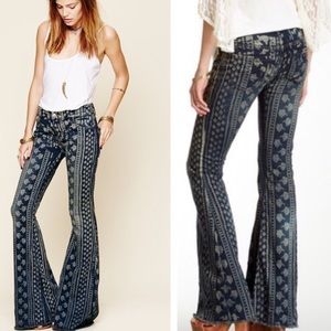 FREE PEOPLE Mantra Printed Flare Jeans 27